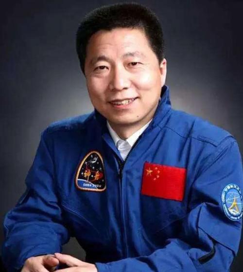 实时政事航天员是谁啊，时政航空航天-第3张图片-德宏生活网