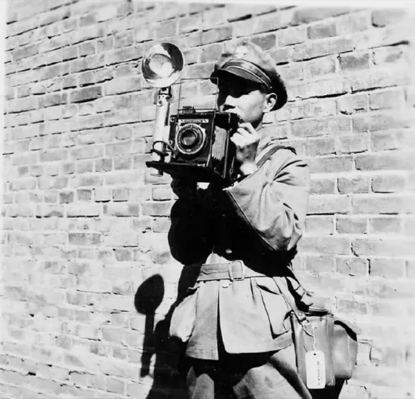 记者抗击疫情辛苦_抗疫期间奋战一线的记者-第2张图片-德宏生活网 记者抗击疫情辛苦_抗疫期间奋战一线的记者-第2张图片-德宏生活网