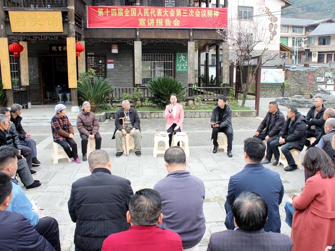 疫情协助企业交警-疫情期间交警坚守岗位？-第1张图片-德宏生活网