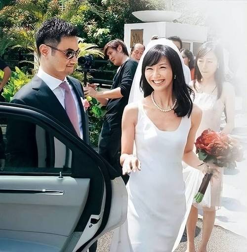 丹尼斯疫情捐款_丹尼斯捐款2000万-第5张图片-德宏生活网