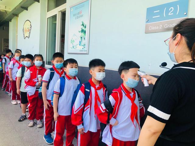 北京疫情学生聚集_北京疫情学生确诊-第1张图片-德宏生活网