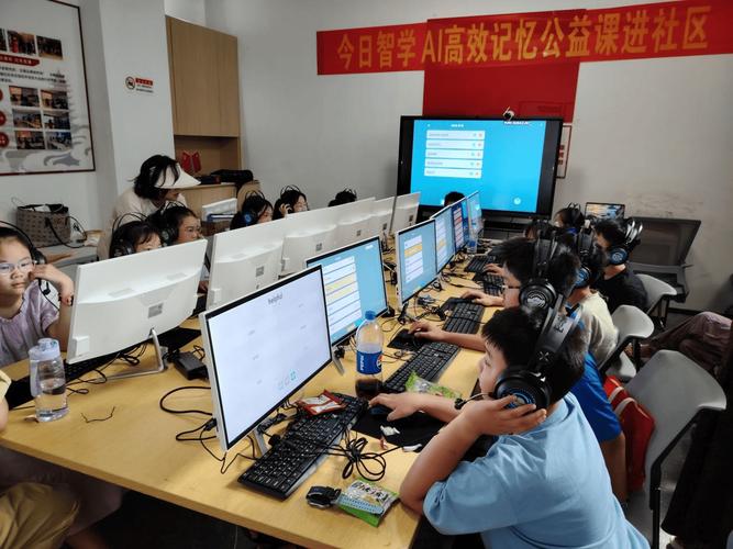 疫情公益线上课-疫情公益课程宣传语？-第1张图片-德宏生活网