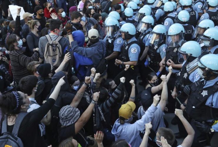 新型肺炎疫情会-新冠疫情会出现什么状况?-第3张图片-德宏生活网 新型肺炎疫情会-新冠疫情会出现什么状况?-第3张图片-德宏生活网