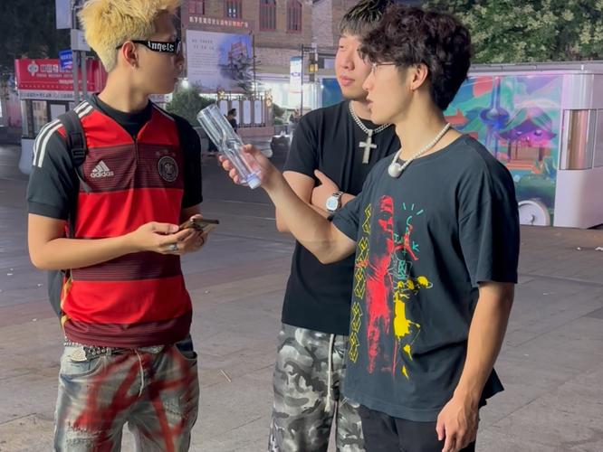 疫情先进人采访_疫情防控先进个人采访稿-第1张图片-德宏生活网