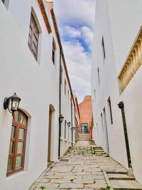 武汉的疫情令人_疫情严重时的武汉-第2张图片-德宏生活网