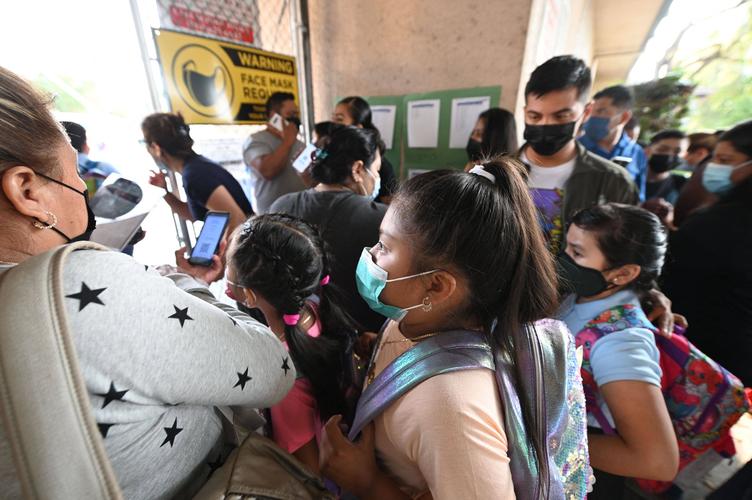 疫情当前学生全球_疫情影响全球超10亿学生-第1张图片-德宏生活网